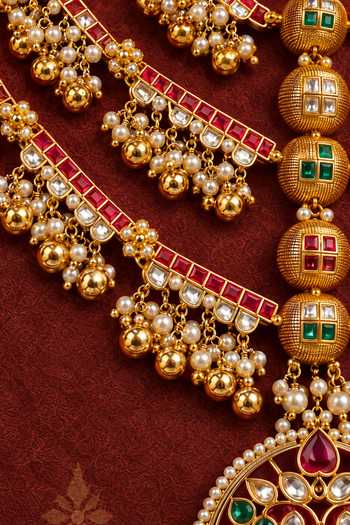 Buy Tussya Gold Plated Rajmohini Kundan Necklace Set Online at Aza Fashions Buy_Tussya_Gold Plated Rajmohini Kundan Necklace Set _Online_at_Aza_Fashions