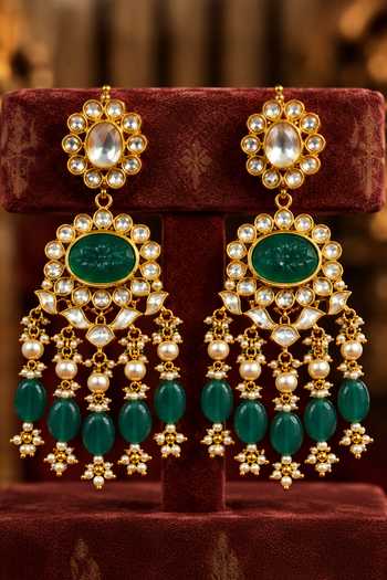 Tussya_Gold Plated Rajkanak Kundan Necklace Set _Online_at_Aza_Fashions