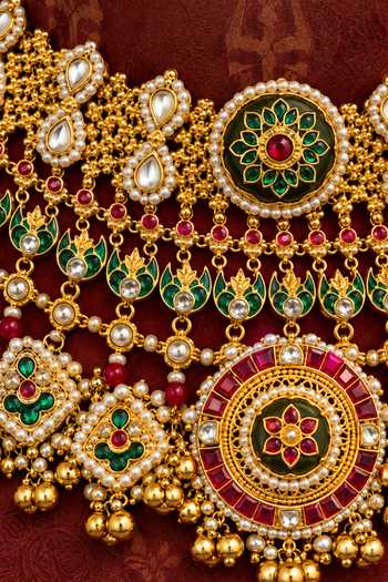 Buy Tussya Gold Plated Devayani Kundan Necklace Set Online at Aza Fashions Buy_Tussya_Gold Plated Devayani Kundan Necklace Set _Online_at_Aza_Fashions
