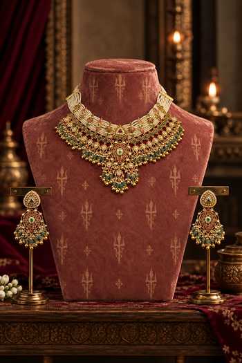 Tussya Suhasini Kundan Necklace Set 