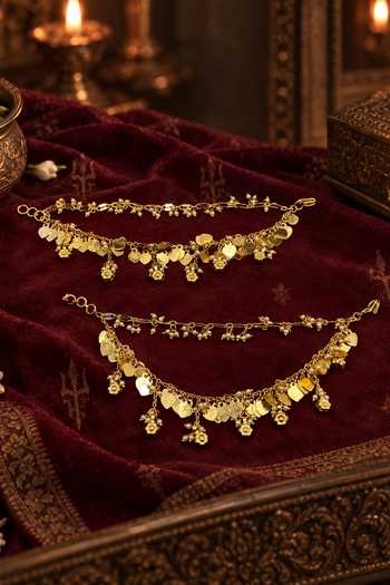 Tussya Rajshri Kundan Pair Of Earchains