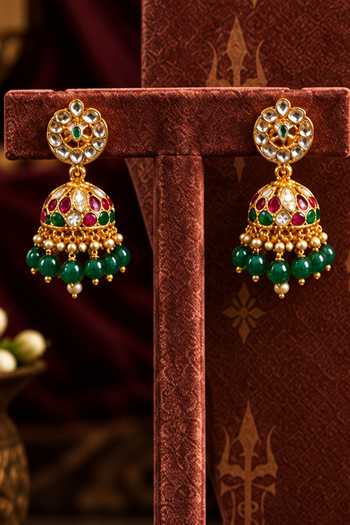Tussya Gold Plated Shaili Kundan Necklace Set Online at Aza Fashions Tussya_Gold Plated Shaili Kundan Necklace Set _Online_at_Aza_Fashions