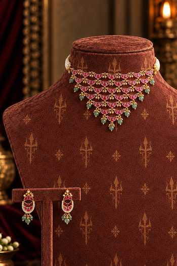 Tussya Swarna Kundan Necklace Set 