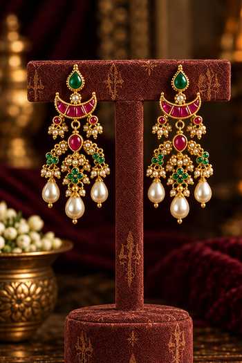 Tussya Gold Plated Mrigakshi Kundan Necklace Set Online at Aza Fashions Tussya_Gold Plated Mrigakshi Kundan Necklace Set _Online_at_Aza_Fashions