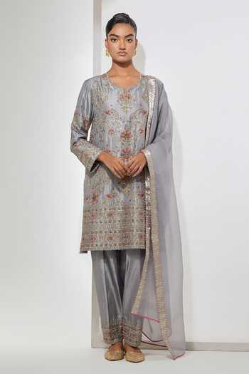 Aum By Asit And Ashima Grey Embroidered Kurta Set 