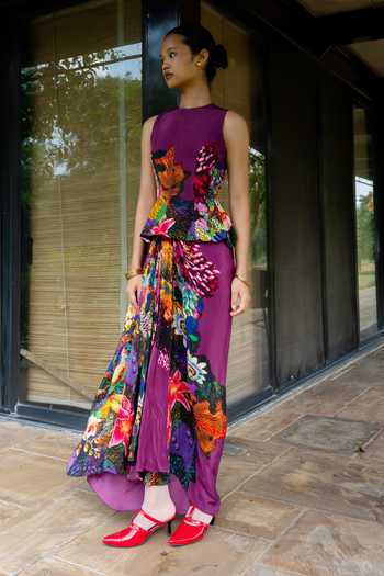 Amka Multi Color Crepe Round Neck Nectar Printed Skirt Set Online at Aza Fashions Amka_Multi Color Crepe Round Neck Nectar Printed Skirt Set _Online_at_Aza_Fashions
