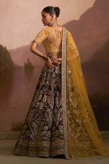 Angad Singh Pichhli Raat Raw Silk Lehenga Set 