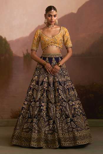Angad Singh_Blue Raw Silk V-neck Pichhli Raat Lehenga Set _at_Aza_Fashions