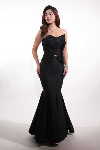 Jubinav Chadha Black Fringed Corset & Fishtail Skirt Set 