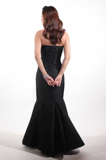 Jubinav Chadha Black Fringed Corset & Fishtail Skirt Set 