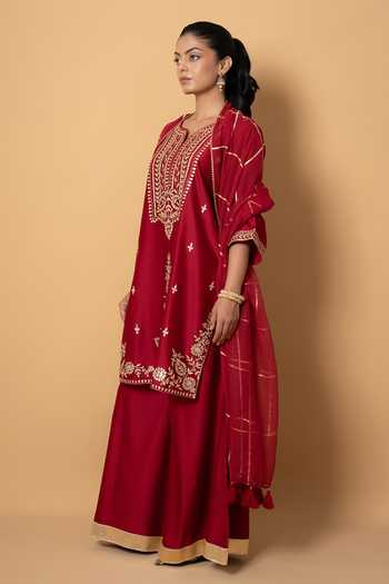 Kameez Red Chanderi, Kota Doria Split V-neck Patti Kurta Sharara Set Online at Aza Fashions Kameez_Red Chanderi, Kota Doria Split V-neck Patti Kurta Sharara Set _Online_at_Aza_Fashions