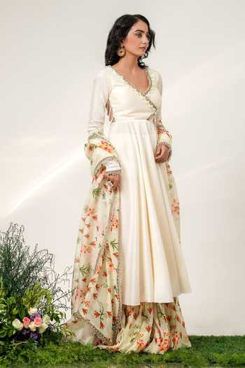 Buy Shwetanga Ivory Organza, Chanderi, Crepe, Tulle Neckline Embroidered Angarkha Anarkali Set Online at Aza Fashions Buy_Shwetanga_Ivory Organza, Chanderi, Crepe, Tulle Neckline Embroidered Angarkha Anarkali Set _Online_at_Aza_Fashions