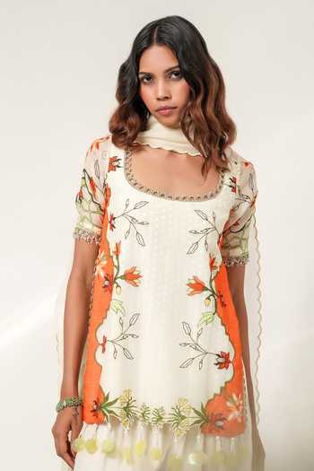 Shop Shwetanga Ivory Organza, Georgette, Crepe Square Neck, Yes Mosaic Canvas Print Kurta Set Online at Aza Fashions Shop_Shwetanga_Ivory Organza, Georgette, Crepe Square Neck, Yes Mosaic Canvas Print Kurta Set _Online_at_Aza_Fashions