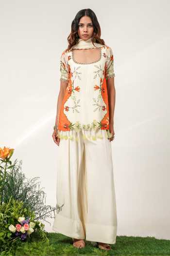 Shwetanga Ivory Organza, Georgette, Crepe Square Neck, Yes Mosaic Canvas Print Kurta Set at Aza Fashions Shwetanga_Ivory Organza, Georgette, Crepe Square Neck, Yes Mosaic Canvas Print Kurta Set _at_Aza_Fashions