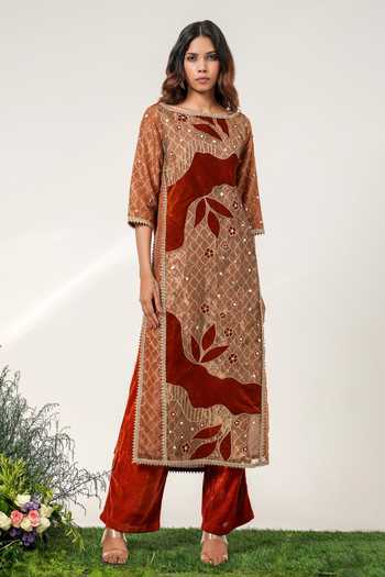 Buy Shwetanga Red Georgette, Tissue, Velvet Boat Neck, Yes Royal Patchwork Kurta And Pant Set Online at Aza Fashions Buy_Shwetanga_Red Georgette, Tissue, Velvet Boat Neck, Yes Royal Patchwork Kurta And Pant Set _Online_at_Aza_Fashions