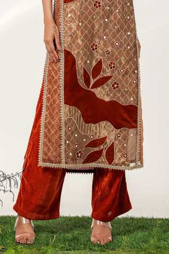 Shwetanga Red Georgette, Tissue, Velvet Boat Neck, Yes Royal Patchwork Kurta And Pant Set at Aza Fashions Shwetanga_Red Georgette, Tissue, Velvet Boat Neck, Yes Royal Patchwork Kurta And Pant Set _at_Aza_Fashions