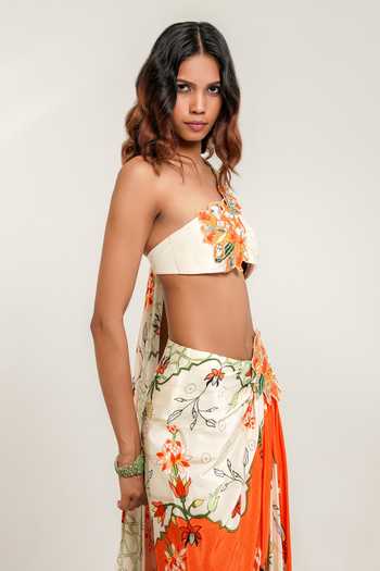 Shwetanga Ivory Crepe One Shoulder Apsara Printed Draped Skirt And Bustier Set Online at Aza Fashions Shwetanga_Ivory Crepe One Shoulder Apsara Printed Draped Skirt And Bustier Set _Online_at_Aza_Fashions