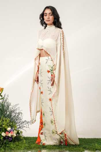 Shop Shwetanga Ivory Organza, Georgette Sweetheart Neck Enchanted Embroidered Cape Skirt Set Online at Aza Fashions Shop_Shwetanga_Ivory Organza, Georgette Sweetheart Neck Enchanted Embroidered Cape Skirt Set _Online_at_Aza_Fashions