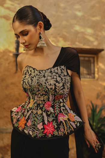 Label Moni K Black Organza, Lycra Embroidery One Mahira Draped Saree With Peplum Top at Aza Fashions Label Moni K_Black Organza, Lycra Embroidery One Mahira Draped Saree With Peplum Top _at_Aza_Fashions