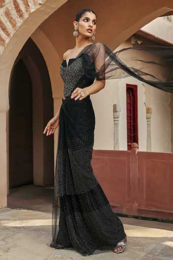 Buy Label Moni K Black Net Embroidery Sweetheart Nazar Pre-draped Saree With Embellished Corset Online at Aza Fashions Buy_Label Moni K_Black Net Embroidery Sweetheart Nazar Pre-draped Saree With Embellished Corset _Online_at_Aza_Fashions