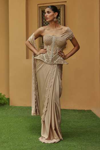 Label Moni K Gold Satin, Net Embroidery, Pearls Sweetheart Noire Border Saree With Corset Online at Aza Fashions Label Moni K_Gold Satin, Net Embroidery, Pearls Sweetheart Noire Border Saree With Corset _Online_at_Aza_Fashions
