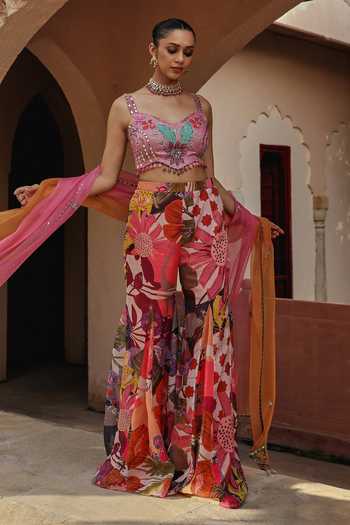 Label Moni K Multi Color Organza, Net Sweetheart Neck Calista Embroidered Blouse Pant Set at Aza Fashions Label Moni K_Multi Color Organza, Net Sweetheart Neck Calista Embroidered Blouse Pant Set _at_Aza_Fashions