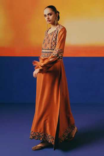 Warra Yoke Embroidered Kaftan & Pant Set 