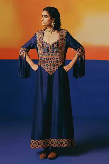 Warra Blue Silk Split V-neck Placement Embroidered Kaftan And Pant Set Online at Aza Fashions Warra_Blue Silk Split V-neck Placement Embroidered Kaftan And Pant Set _Online_at_Aza_Fashions