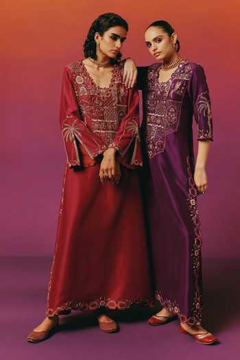 Buy Warra Purple Silk V-neck Zari Work Kaftan And Pant Set Online at Aza Fashions Buy_Warra_Purple Silk V-neck Zari Work Kaftan And Pant Set _Online_at_Aza_Fashions