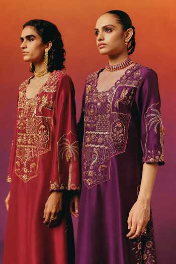 Shop Warra Purple Silk V-neck Zari Work Kaftan And Pant Set Online at Aza Fashions Shop_Warra_Purple Silk V-neck Zari Work Kaftan And Pant Set _Online_at_Aza_Fashions