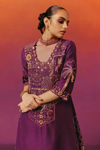 Warra Purple Silk V-neck Zari Work Kaftan And Pant Set at Aza Fashions Warra_Purple Silk V-neck Zari Work Kaftan And Pant Set _at_Aza_Fashions
