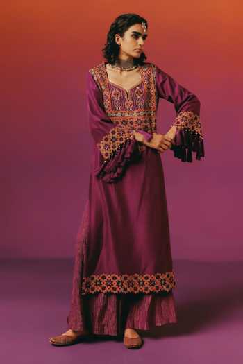 Warra Embroidered Kurta & Palazzo Set 