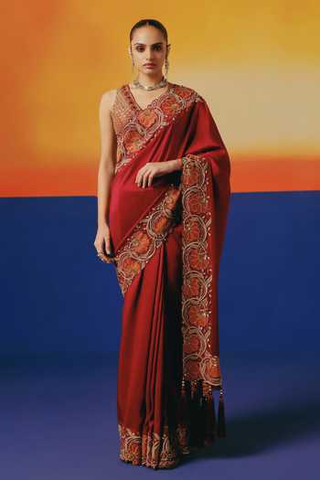 Warra Border Embroidered Saree With Blouse 