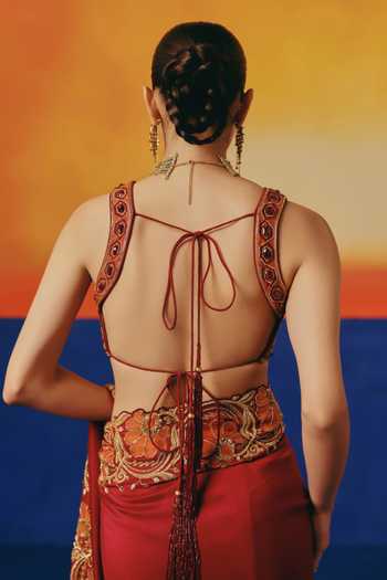 Warra Border Embroidered Saree With Blouse 