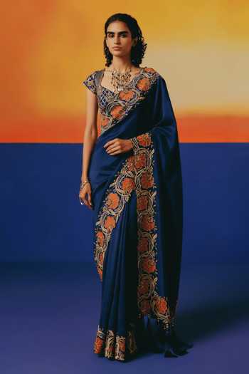 Warra Placement Embroidered Saree With Blouse 