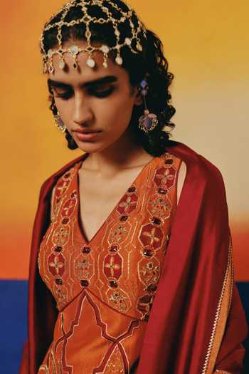 Buy Warra Orange Silk V-neck Floral Embroidered Kurta Set Online at Aza Fashions Buy_Warra_Orange Silk V-neck Floral Embroidered Kurta Set _Online_at_Aza_Fashions