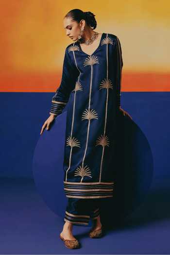 Warra Palm Trees Embroidered Kurta Set 