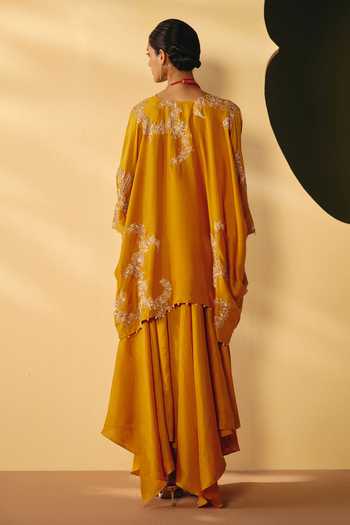 Mrunalini Rao Advaita Embroidered Kurta & Pant Set 