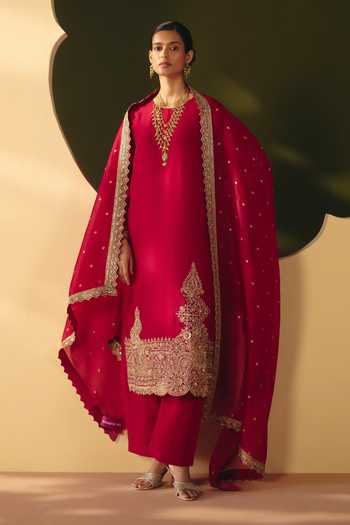 Mrunalini Rao Mrida Silk Embroidered Kurta Set 