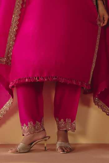 Buy_Mrunalini Rao_Pink Silk, Organza Keyhole Neck, Yes Pravya Kurta Pant Set _Online_at_Aza_Fashions