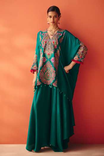 Mrunalini Rao Kayuri Silk Kurta & Pant Set 