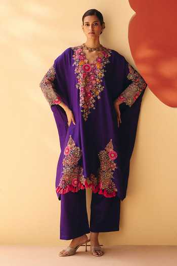 Mrunalini Rao Vasundhara Embroidered Kurta & Pant Set 