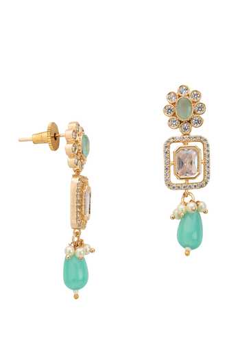 Shop Nazaakat By Samara Singh Green Drop Choker Necklace With Earrings Shop_Nazaakat By Samara Singh_Green Drop Choker Necklace With Earrings