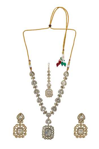 Nazaakat By Samara Singh Pendant Drop Embellished Necklace Set