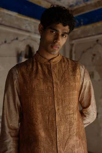 Buy Dash And Dot Brown Viscose, Nylon Embroidery Heritage Banarasi Bundi Buy_Dash And Dot_Brown Viscose, Nylon Embroidery Heritage Banarasi Bundi
