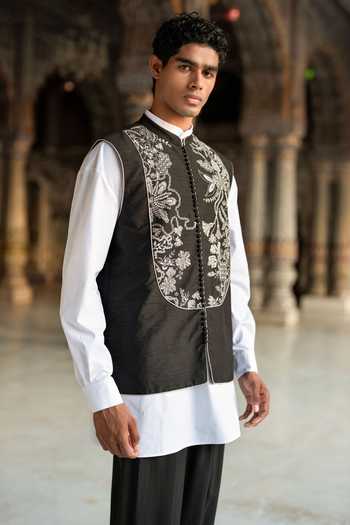 Shop Dash And Dot Black Viscose Metallic Thread, Piping Embroidered Bib Bundi Online at Aza Fashions Shop_Dash And Dot_Black Viscose Metallic Thread, Piping Embroidered Bib Bundi _Online_at_Aza_Fashions