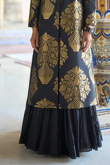 Buy Dash And Dot Black Silk, Polyester Crushed Crinkle Maxi Skirt Buy_Dash And Dot_Black Silk, Polyester Crushed Crinkle Maxi Skirt