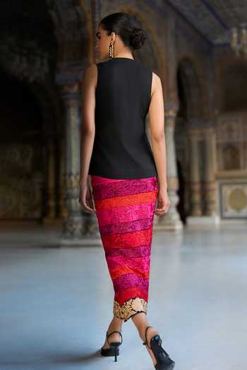 Dash And Dot Embroidered Side-tie Waistcoat 