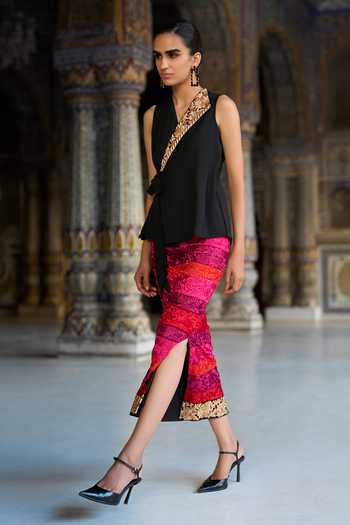 Shop Dash And Dot Black Viscose V-neck Embroidered Side-tie Waistcoat Online at Aza Fashions Shop_Dash And Dot_Black Viscose V-neck Embroidered Side-tie Waistcoat _Online_at_Aza_Fashions