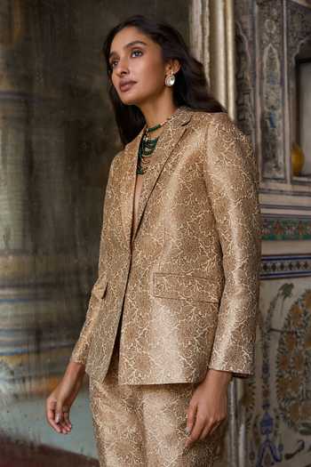 Dash And Dot Gold Polyester, Lurex Banarasi Brocade Blazer Online at Aza Fashions Dash And Dot_Gold Polyester, Lurex Banarasi Brocade Blazer _Online_at_Aza_Fashions